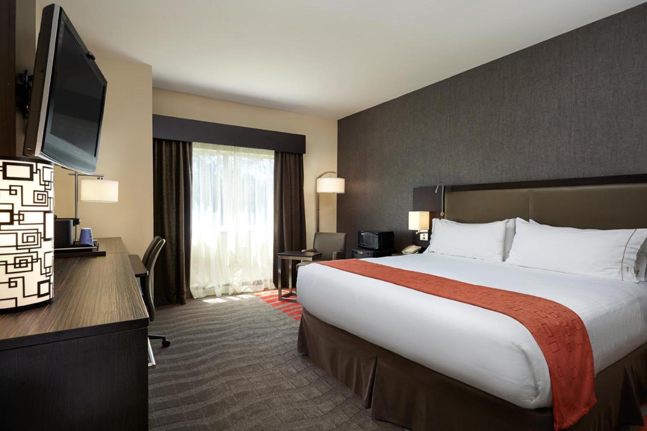 Holiday Inn Express & Suites Naples Downtown - 5Th Avenue By Ihg Dış mekan fotoğraf