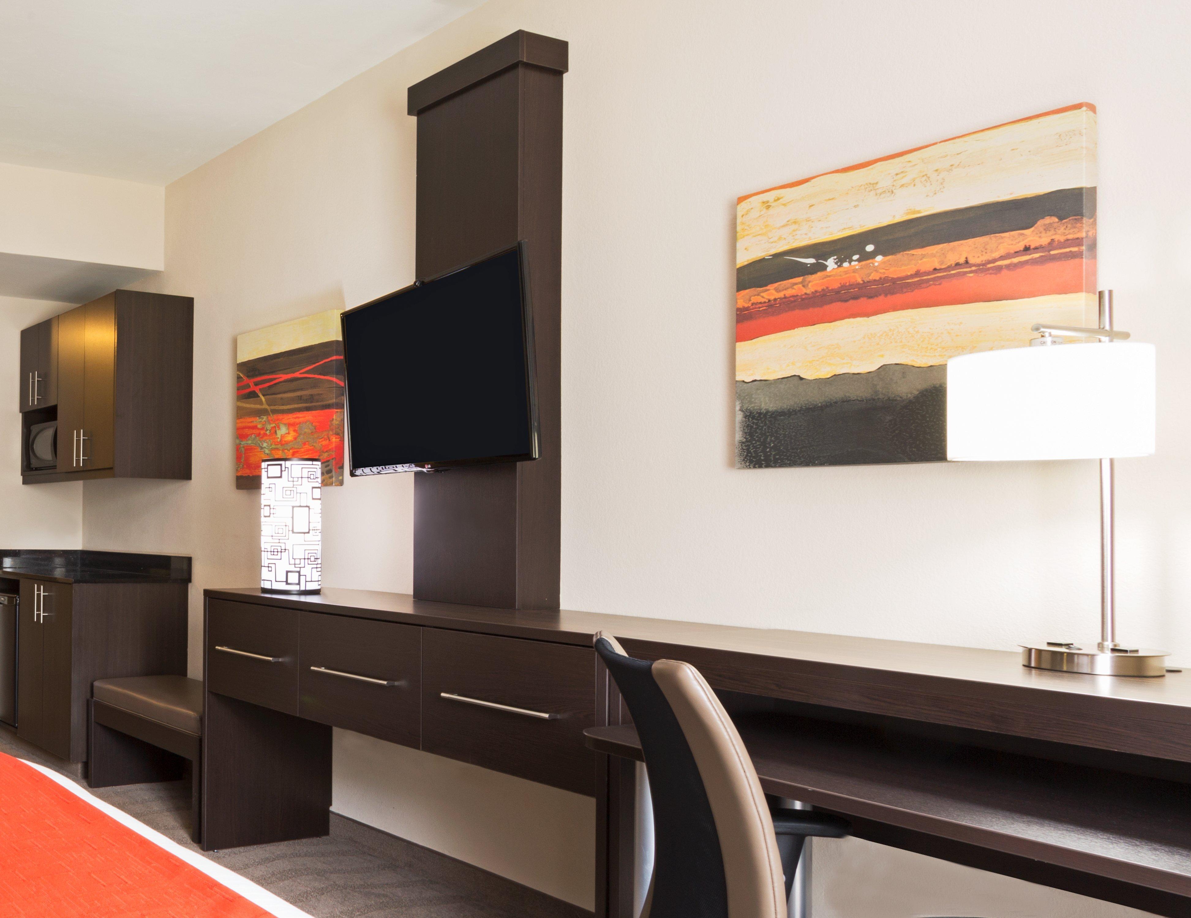 Holiday Inn Express & Suites Naples Downtown - 5Th Avenue By Ihg Dış mekan fotoğraf