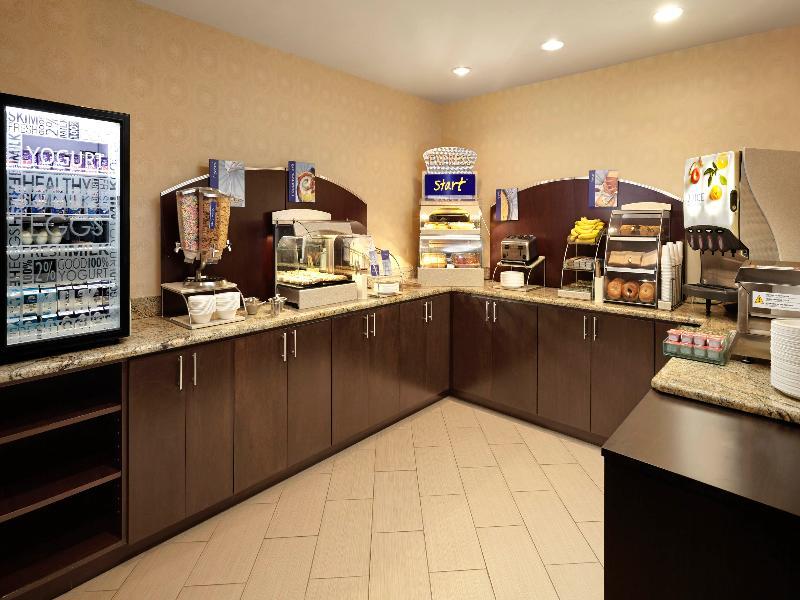 Holiday Inn Express & Suites Naples Downtown - 5Th Avenue By Ihg Dış mekan fotoğraf